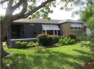 201 S Edgemoor Dr, Wichita, KS 67218