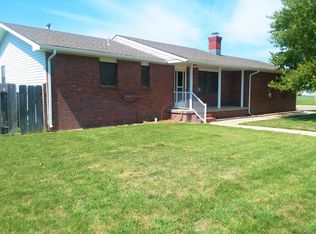 1211 Parrish Rd, Great Bend, KS 67530