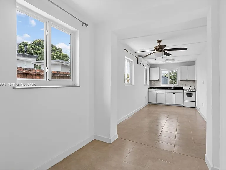 17001 NW 53rd Ct — Photo 40