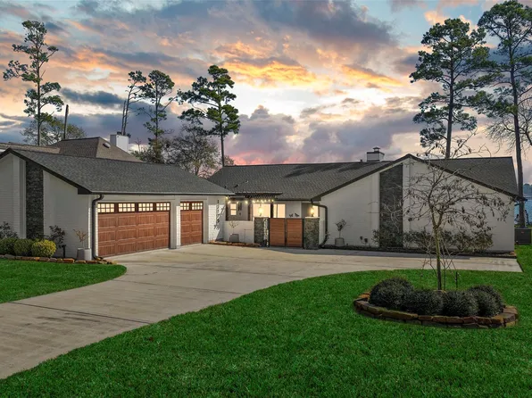 12176 Sagittarius Dr E, Willis, TX 77318