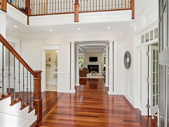 2nd image of 36 Miller Hill Rd