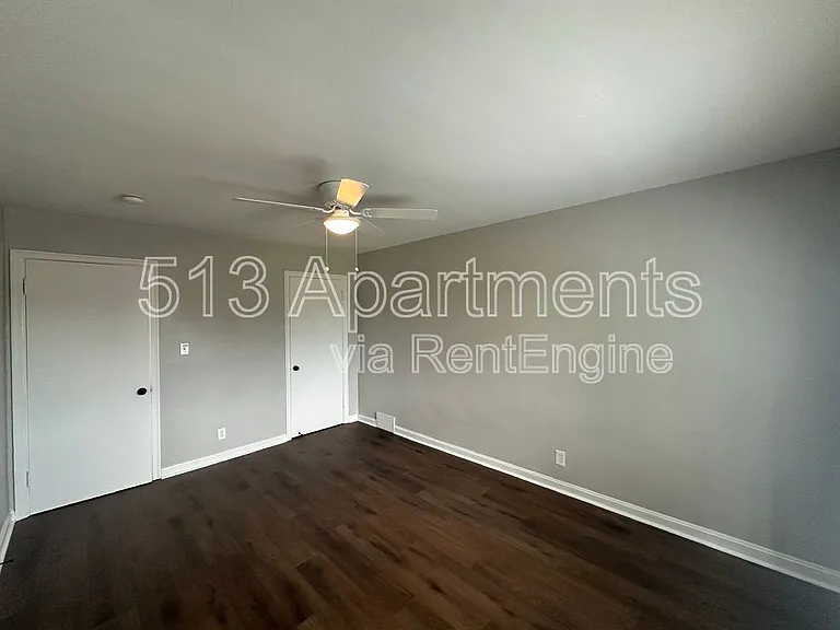 1649 Anita Pl #3 — Photo 5