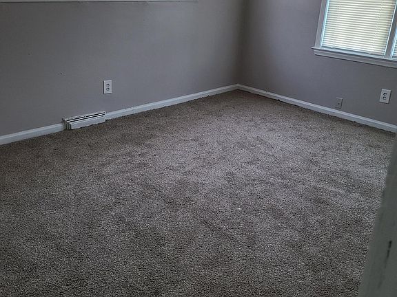 4th image of 30437 Elmwood St
