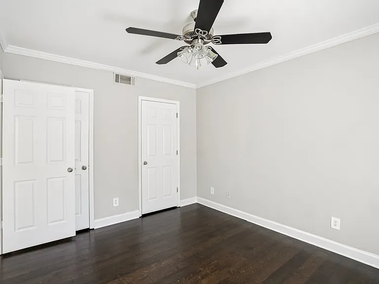 Buckhead Townhomes and Gardens — Photo 40