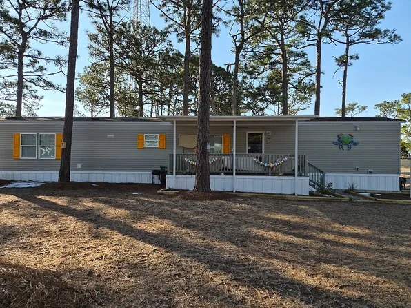 204 Norfolk Dr, Newport, NC 28570