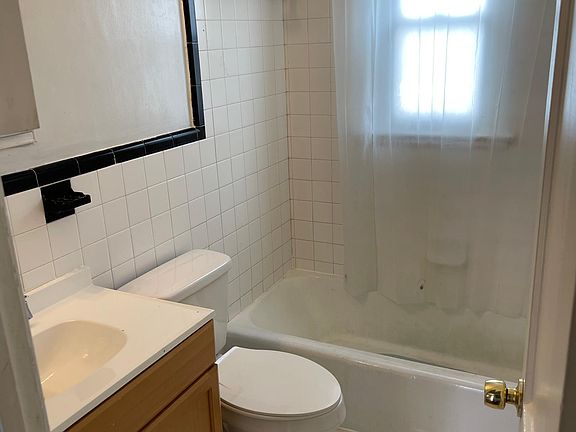 5th image of 3319 2nd Ave #1