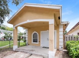 520 S C St, Lake Worth, FL 33460