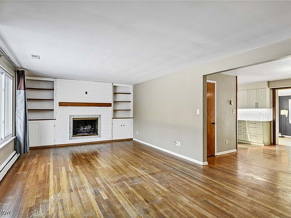 2nd image of 6754 Oakes Rd