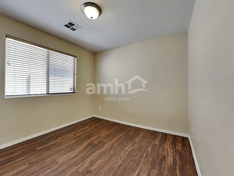 7202 S 45th Ave — Photo 12