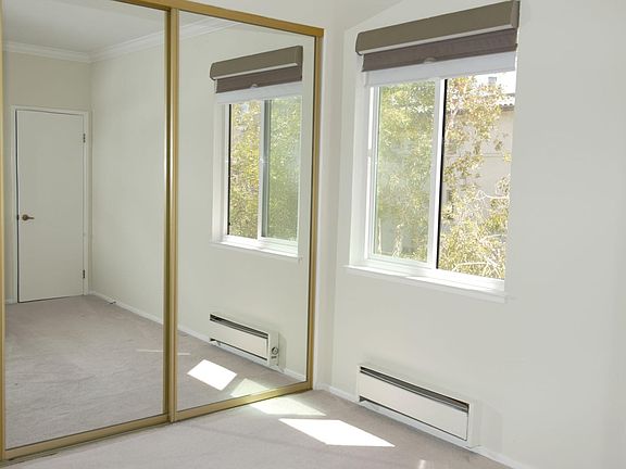 3rd image of 1515 Floribunda Ave APT 209