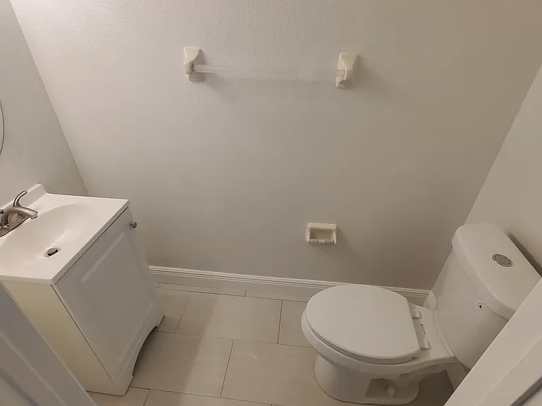 210 Artisan St — Photo 17