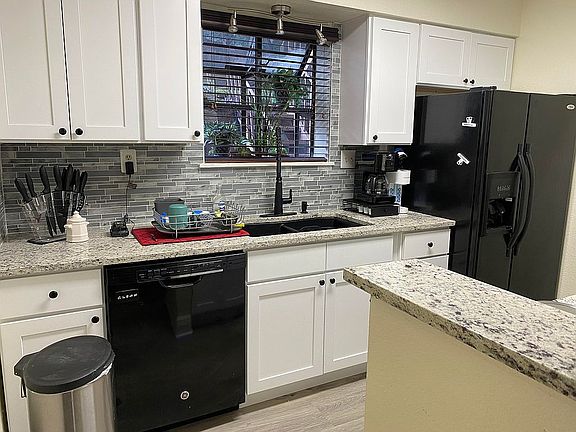 4th image of 4212 Medical Dr APT 1102