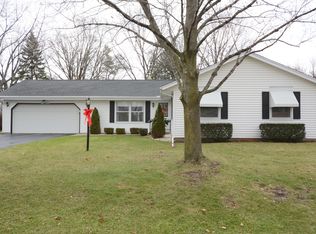 W132S6838 Fennimore Ln, Muskego, WI 53150