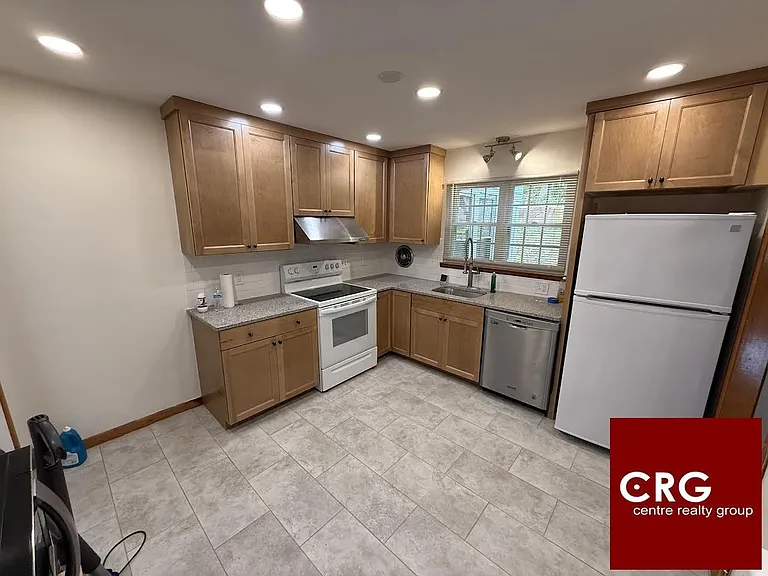 407 Lowell Ave — Photo 5