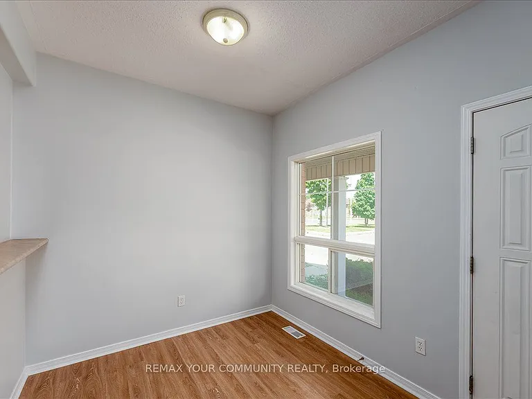 246 Spillsbury Dr #510 — Photo 3