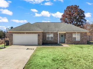 150 Kaylee Loop, Hartselle, AL 35640