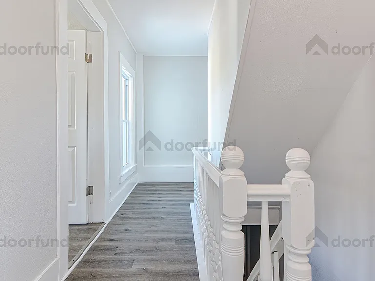 11 Pleasant St #7 — Photo 9