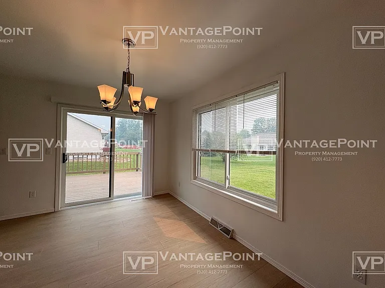 2056 Schanock Dr — Photo 7