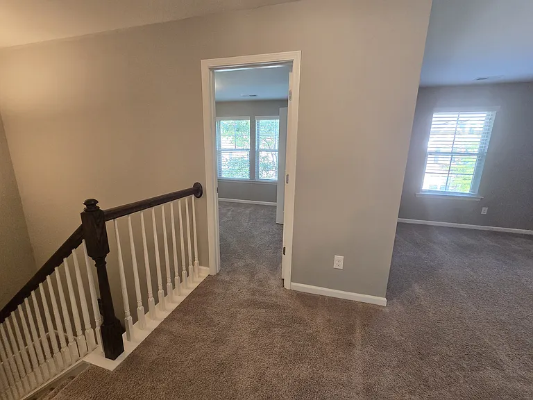3917 Valley Side Ct — Photo 25