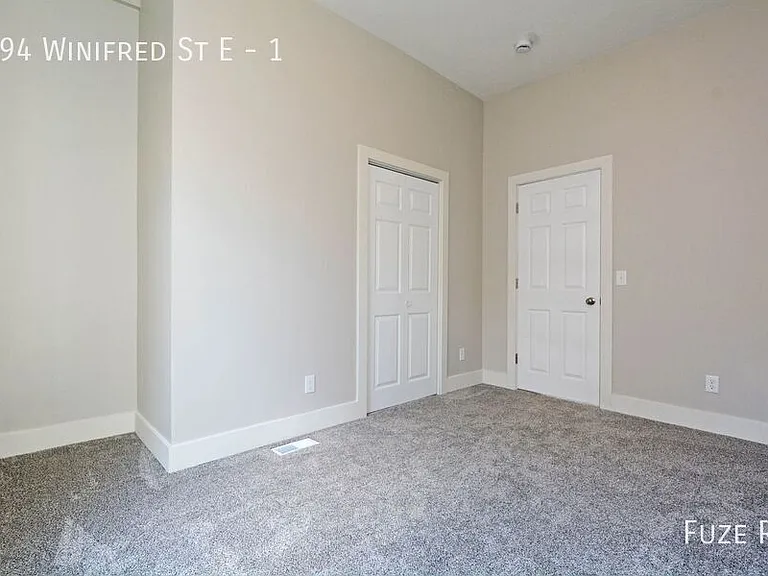 294 Winifred St E #1 — Photo 5