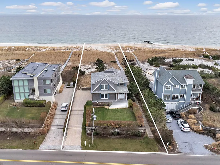 493 Dune Rd — Photo 1