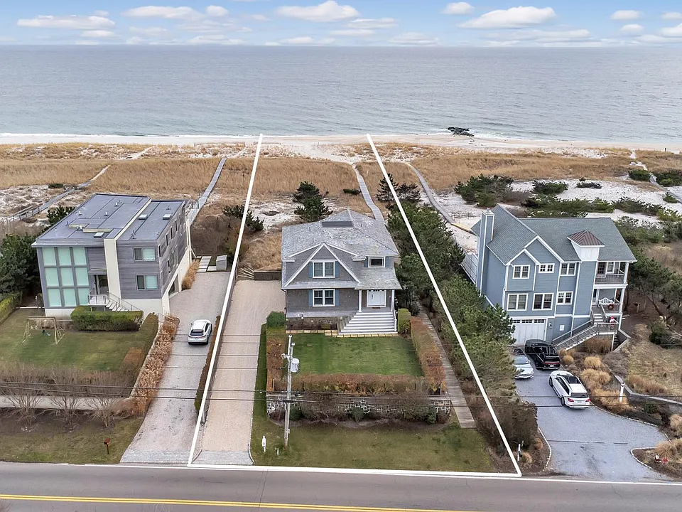 493 Dune Rd