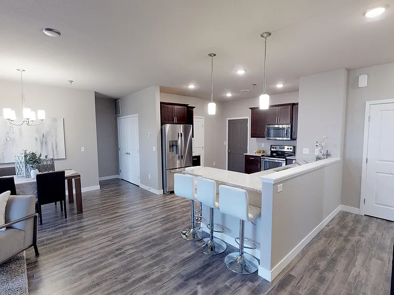 Shadow Crest Townhomes — Photo 14
