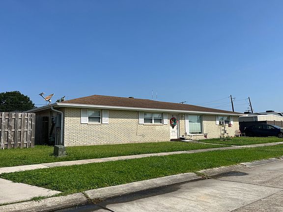 3rd image of 3008 Blanchard Dr