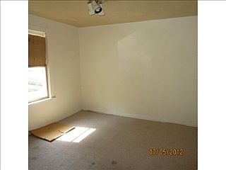 5th image of 722 Illinois Ave