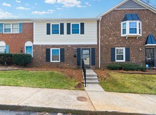 2938 E Saint Marks Rd, Winston Salem, NC 27103