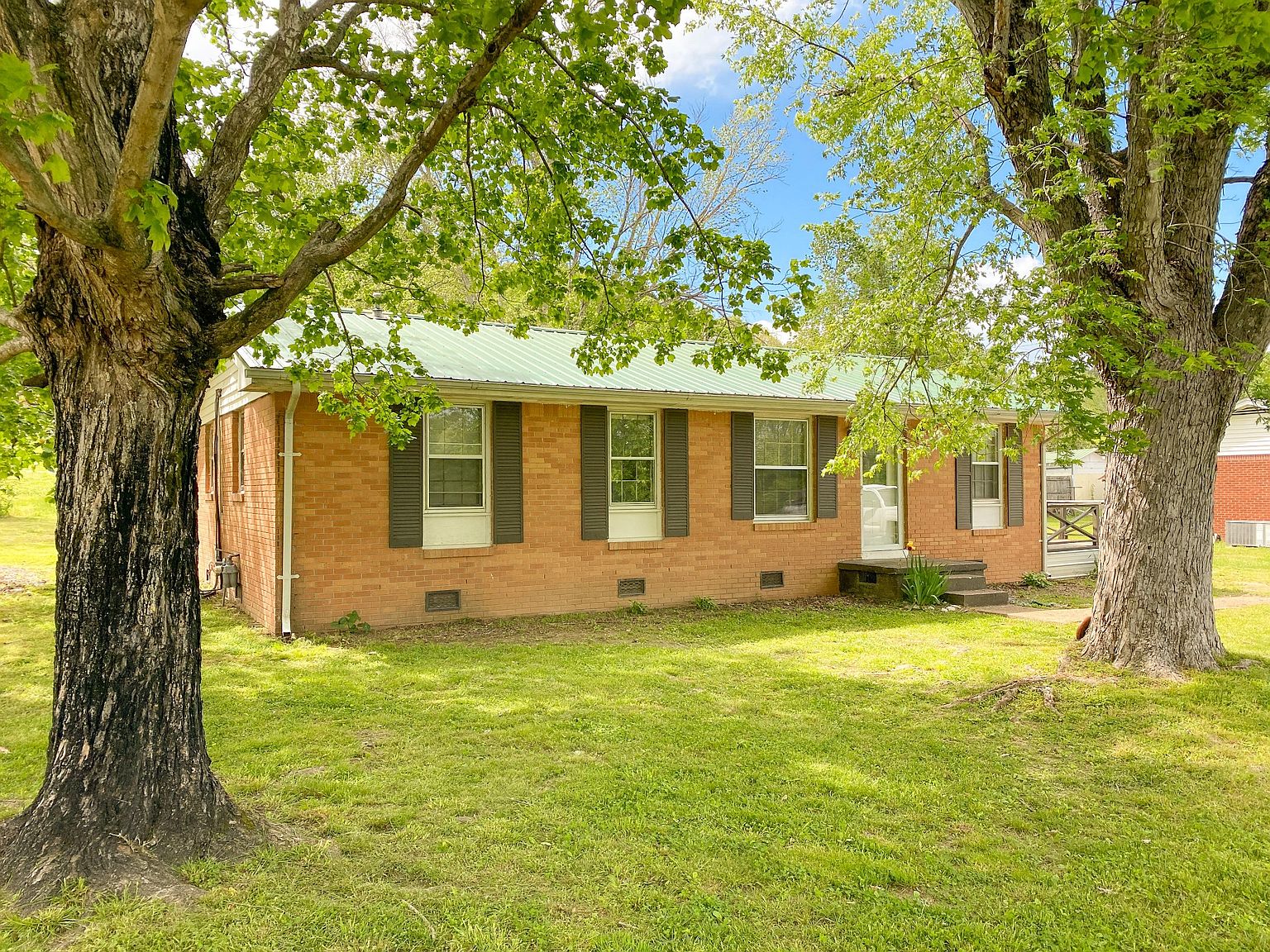 609 Hill View Dr, Lobelville, TN 37097 Zillow