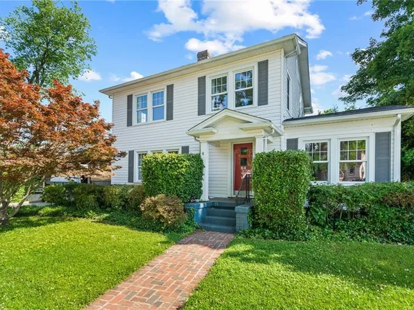 84 Hillcrest Dr, High Point, NC 27262