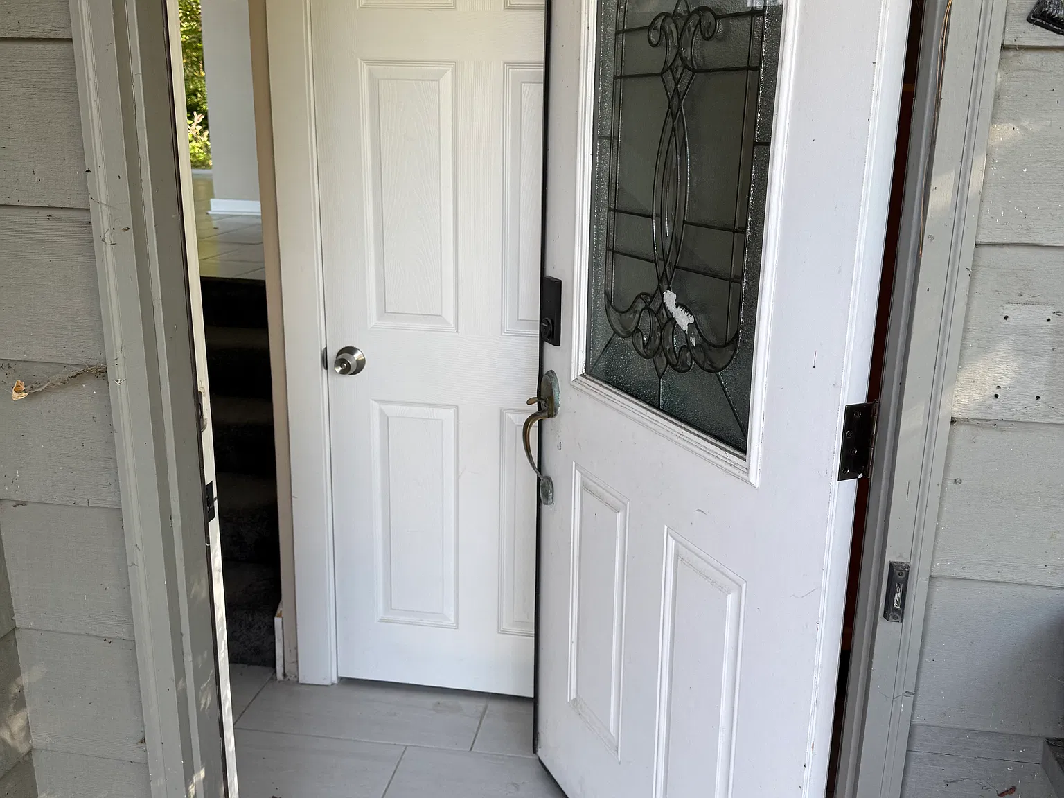 3 bed, 3.5 bath, 1672 sqft, $3,100 — Photo 2