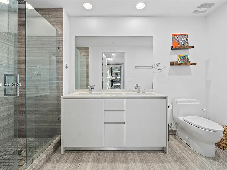 1010 Brickell Ave #2008 — Photo 16