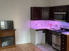 4811 Florence Ave, Philadelphia, PA