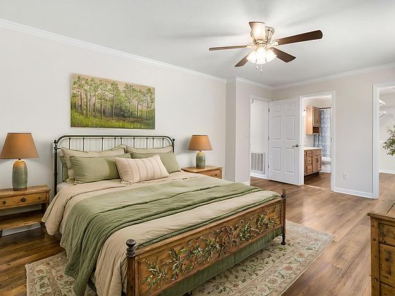 4th image of 4528 Kings Lake Ct
