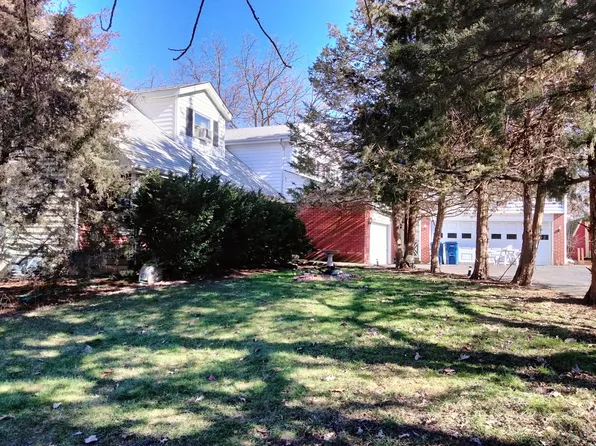 28386 W Main St, Barrington, IL 60010