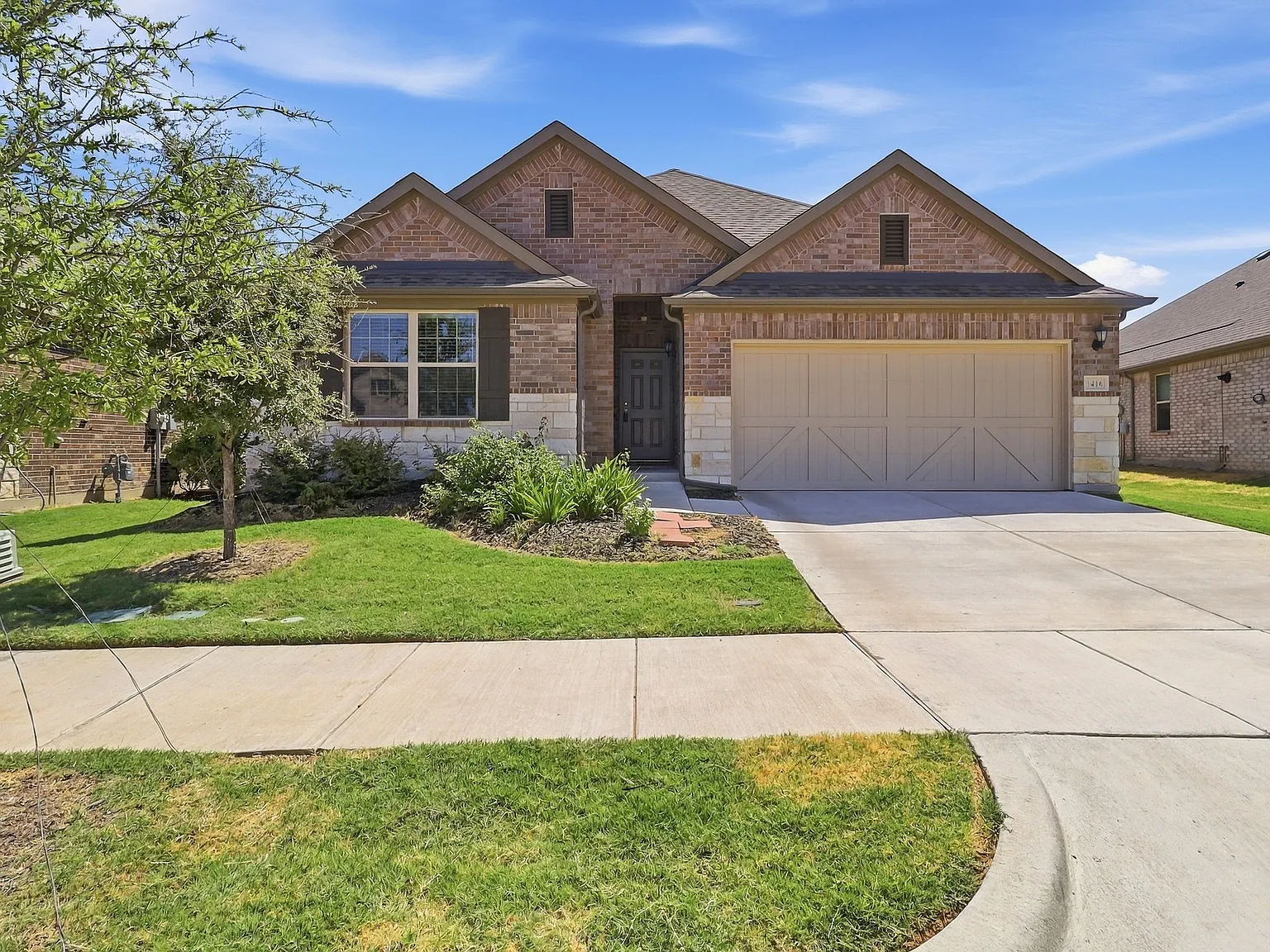 4 bed, 1934 sqft, $2,600 — Photo 3
