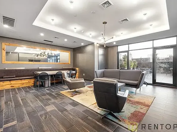 16-80 Madison Street image 11 of 17