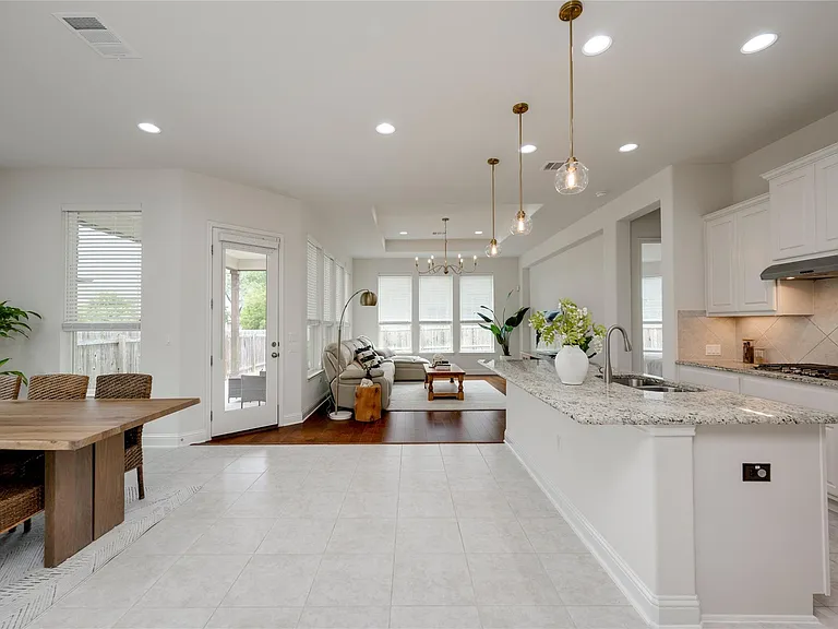 7107 Calpe Dr — Photo 7