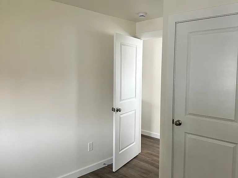 2526 S Sheridan Ave #B — Photo 8