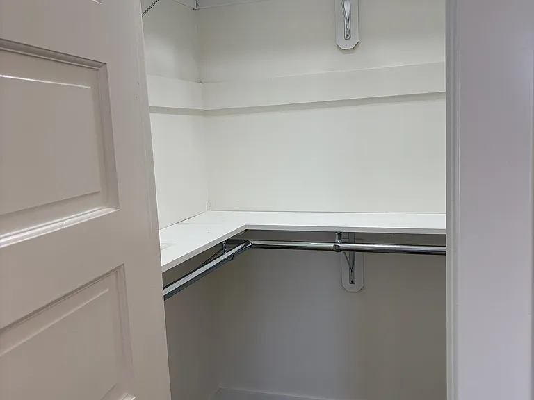 277 N Orange St — Photo 14