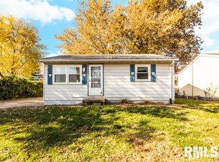 1917 Chicory Rd, Pekin, IL 61554