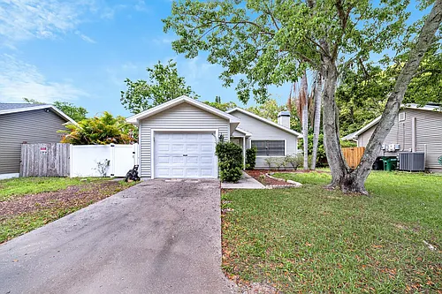 2931 Bay View Dr Photo 1