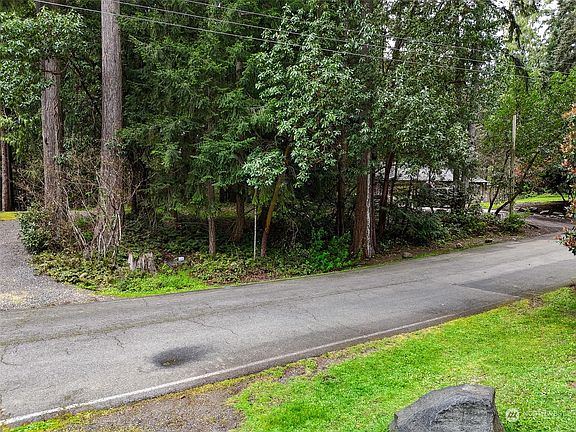 3rd image of 21906 Beachside Drive SE