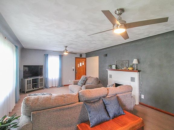 5th image of 2124 Manley Ave