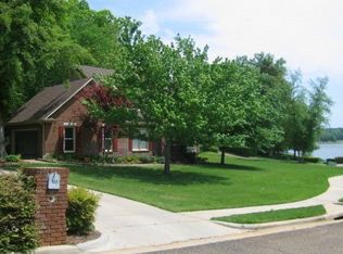 107 Betts Spring Dr SW, Huntsville, AL 35824