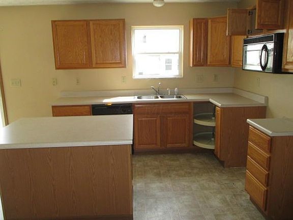 5th image of 5748 Rarey Ave E