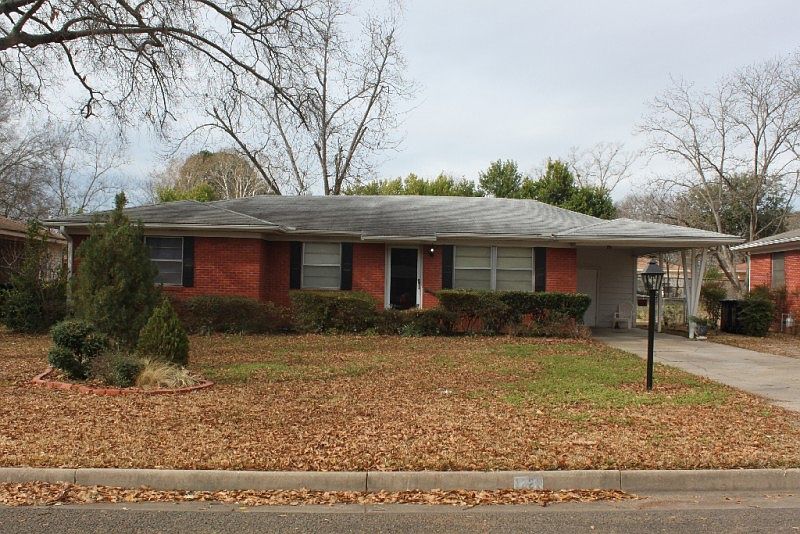 1st image of 1221 Centenary Dr