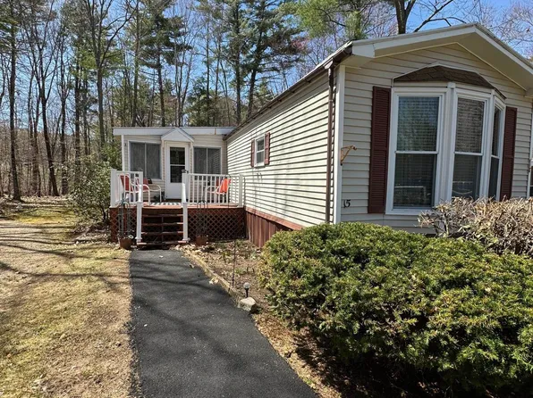320 Old Lake Shore Road #15, Gilford, NH 03249